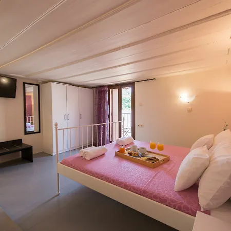 Xenios Zeus Appartement *